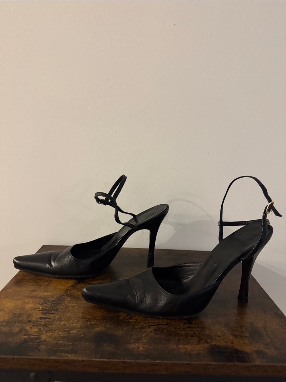 Charles David Black Pointed Toe Slingback Heels - Picture 3 of 6